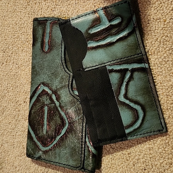 NWOT BOUTIQUE LEATHER COMPANY LARGE CLUTCH/WALLET - Picture 11 of 11